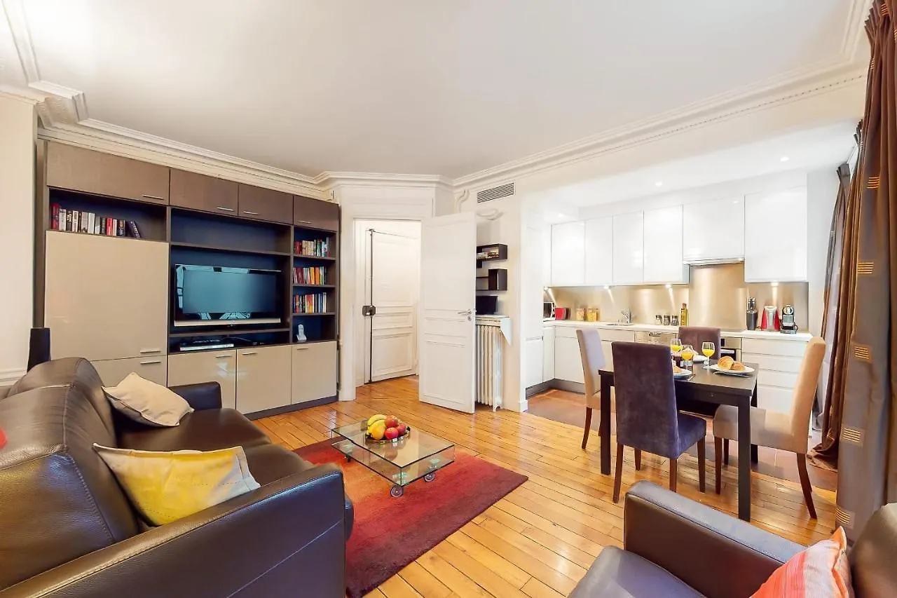 Opera - Louvre City Apartment
